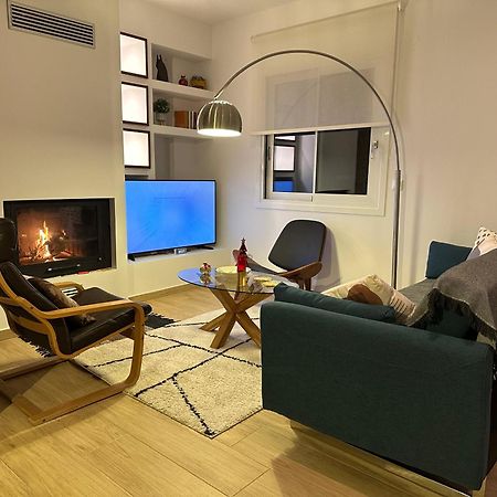 Chic Apartment In Nature, 5-Min Walk To The Beach Kalamata Ngoại thất bức ảnh