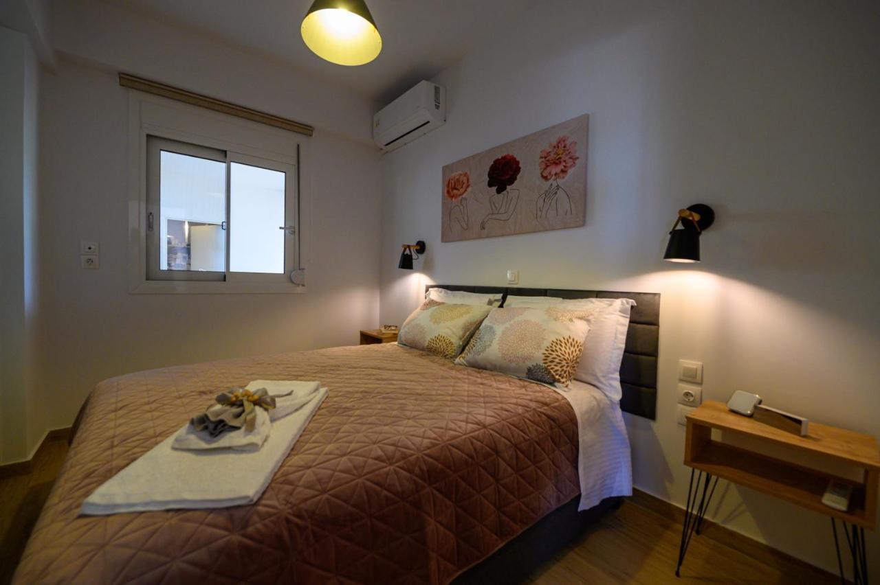 Chic Apartment In Nature, 5-Min Walk To The Beach Kalamata Ngoại thất bức ảnh